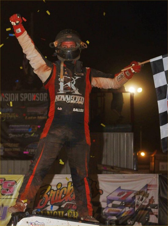 <strong>'I knew my racecar was awesome. I could run a lane below everybody, I could run the bottom or run where they were. Whenever you can get a racecar to do exactly what you want it to do, it's hard to be beaten. Comfort's everything in these things. You feel like you can do anything. You turn into Superman. That's what I felt like tonight. I felt like I could go anywhere and do anything.' - Robert Ballou (Chad Warner Photo)</strong>