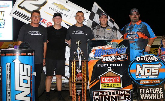 <strong> Winner Carson Macedo (DB3 Photo)<br />
</strong>