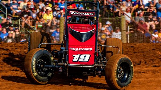 <strong>For Thomas, it was his 26th career USAC AMSOIL National Sprint Car victory, moving him ahead of past series champs Steve Butler and Jay Drake for 17th on the all-time list. Furthermore, his sixth Indiana Sprint Week win moved him ahead of Kevin Briscoe, Tony Elliott, Brady Short and Kevin Thomas (no relation) for sixth all-time.<br />
(Ryan Sellers Photo)<br />
</strong>