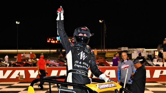 <strong>Kody Swanson and Nolen Racing completed a night's sweep as fast qualifier and feature winner, leading all 40 laps, wire-to-wire, to claim the $10,000 top prize.<br />
(Al Steinberg Photo)</strong>